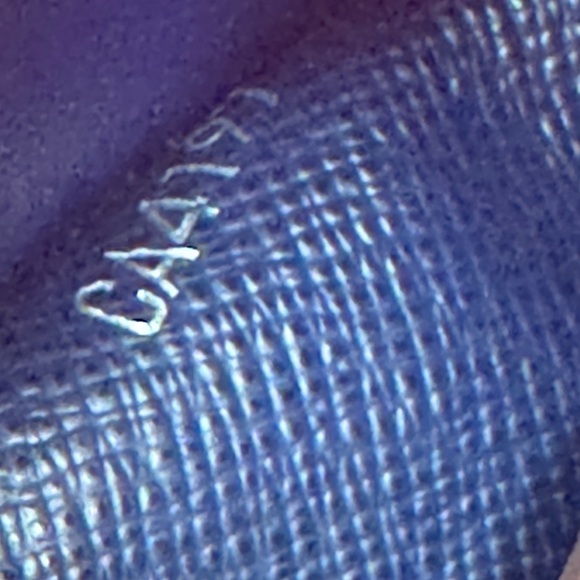 Louis Vuitton Navy Textured Wallet - Picture 7 of 8